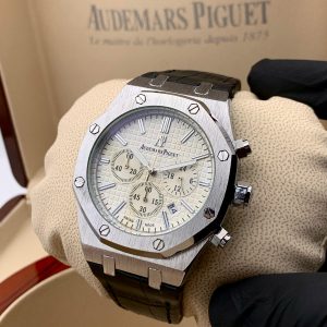 A P AUDEMARS PIGUET DATE WORKING ALL INNER DIAL WORKING LETHAR STRAP HEAVY WEIGHT MASTAR BACK LOCK GOOD QUALITY WITH NORMAL BOX 