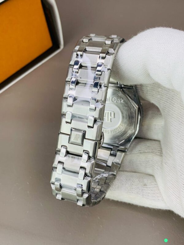 AP Diamonds Bezel Watch – Master Copy