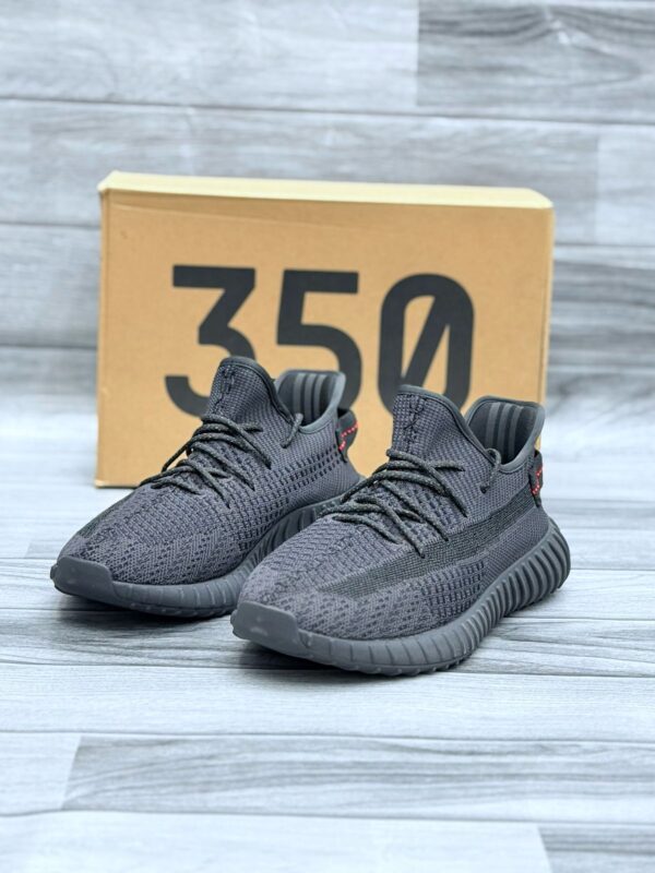 Adidas Yeezy 350 V2 Shoes Price in Pakistan