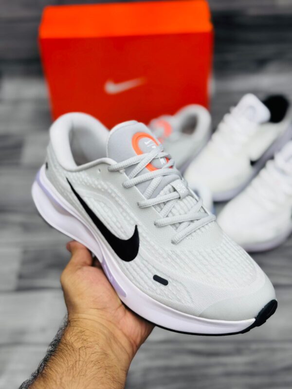 Nike Journey Run Shoes Price in Pakistan