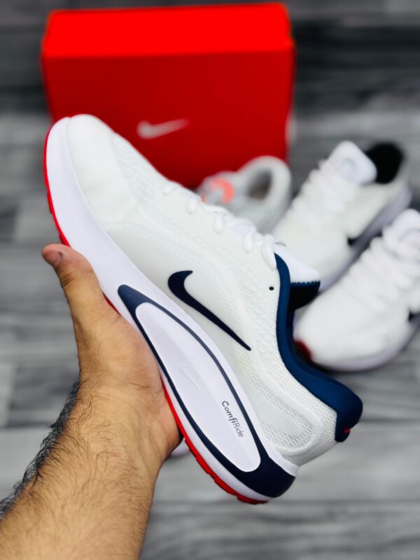 Nike Journey Run Shoes Price in Pakistan