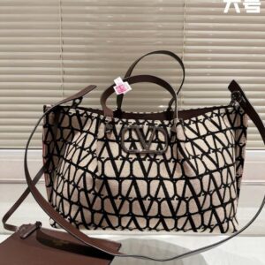 VALENTINO 2-Piece Handbag Set – Master Quality for Modern Pakistani Women