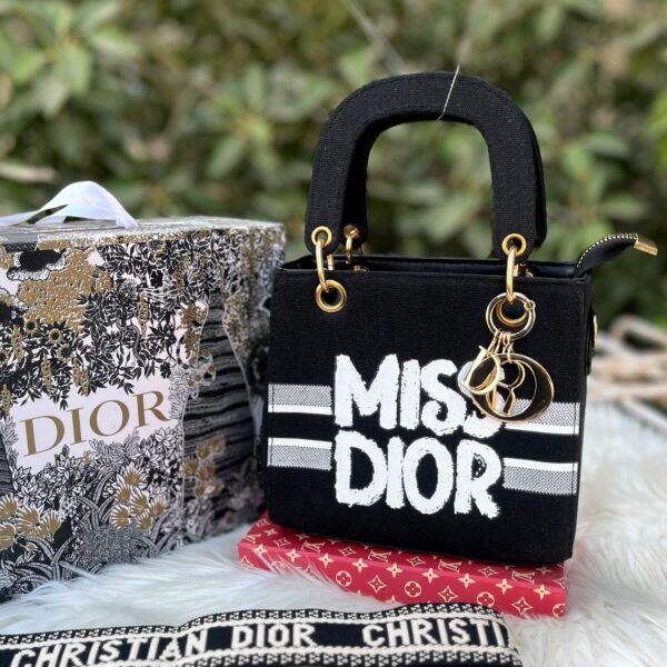 MISS DIOR Master Quality Handbag – With Brand Belt, Keychain & Dustbag with Shop2Door Store