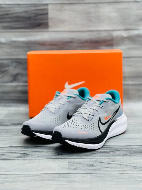 Nike Air Alpha Zoom Runners