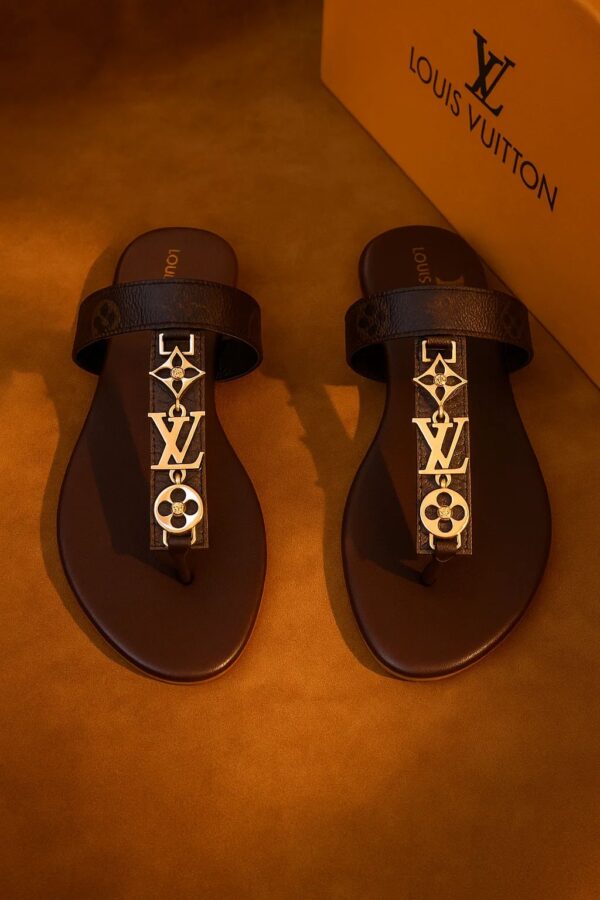 Buy Louis Vuitton Master Replica Flats Slipper in Pakistan – Premium LV Flat Sandals