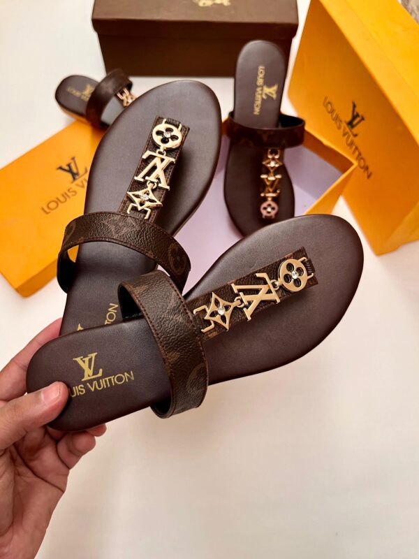 Buy Louis Vuitton Master Replica Flats Slipper in Pakistan – Premium LV Flat Sandals