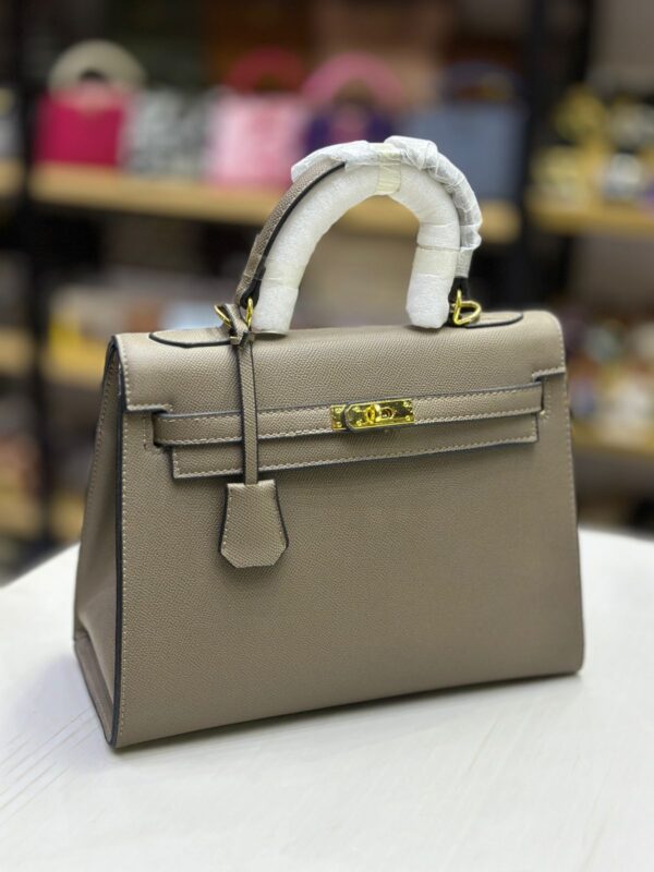 Hermes Master Copy Leather Bag | Hermes Replica 1.1 Grade Leather Bag in Pakistan