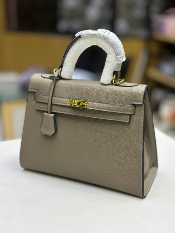 Hermes Master Copy Leather Bag | Hermes Replica 1.1 Grade Leather Bag in Pakistan