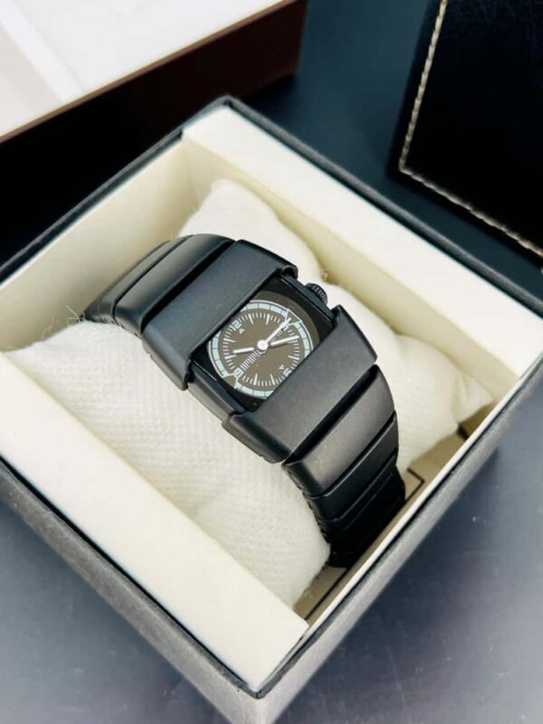 Nike Sports Watch for Men and Women – Trending Unisex Watch Pakistan