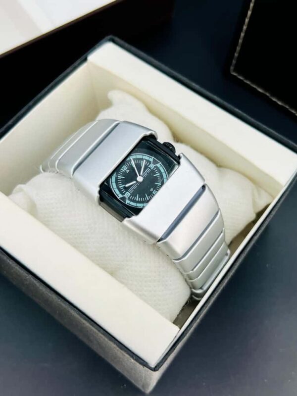 Nike Sports Watch for Men and Women – Trending Unisex Watch Pakistan
