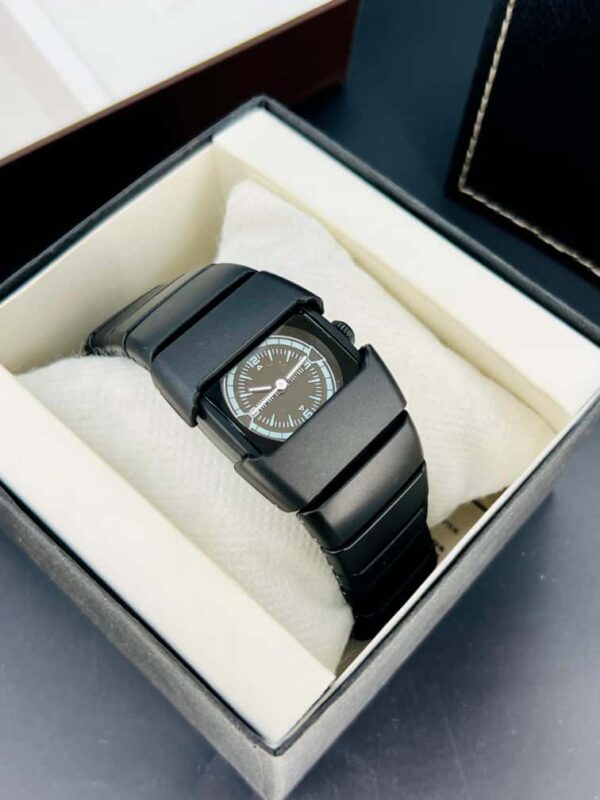 Nike Sports Watch for Men and Women – Trending Unisex Watch Pakistan