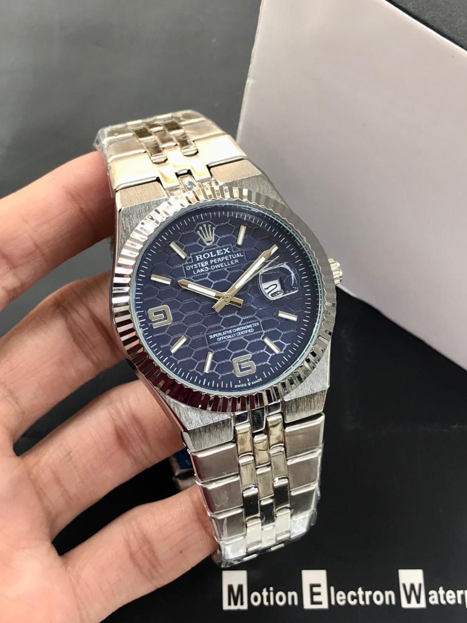 Luxury Men’s Steel Watch 2025 in Pakistan | Premium Quartz Date Watch – Land-Dweller Style