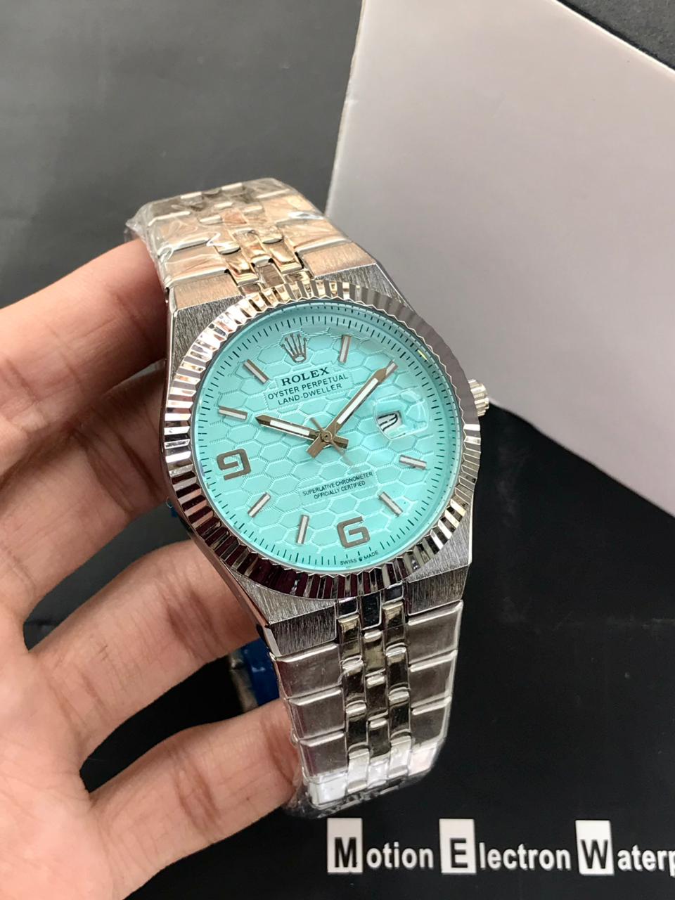 Luxury Men’s Steel Watch 2025 in Pakistan | Premium Quartz Date Watch – Land-Dweller Style