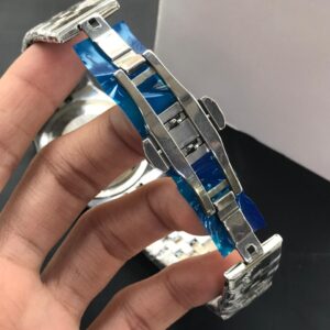 Luxury Men’s Steel Watch 2025 in Pakistan | Premium Quartz Date Watch – Land-Dweller Style