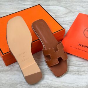 Hermès Flat Slipper for Women in Pakistan by Shop2Door Store