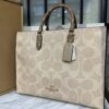 COACH Maggie tote bag signature canvas