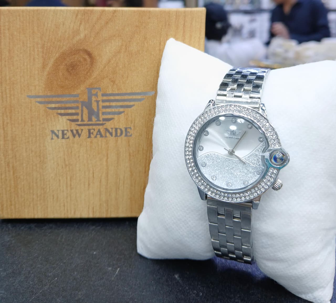 Fande women watch stainless steel chain