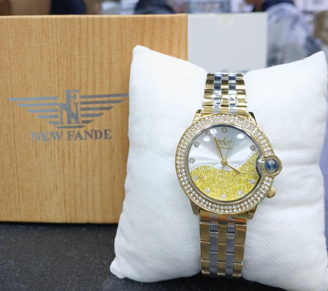 Fande women watch stainless steel chain