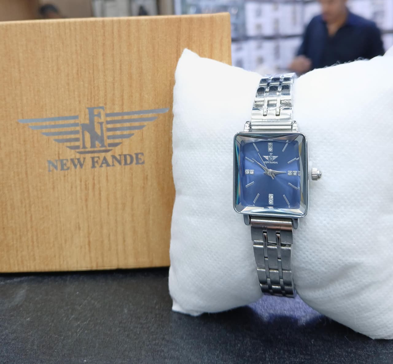 Fande women watch stainless steel chain