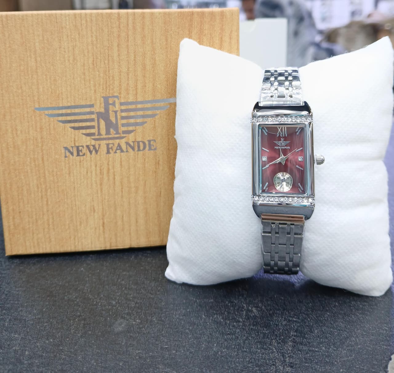 Fande women watch stainless steel chain