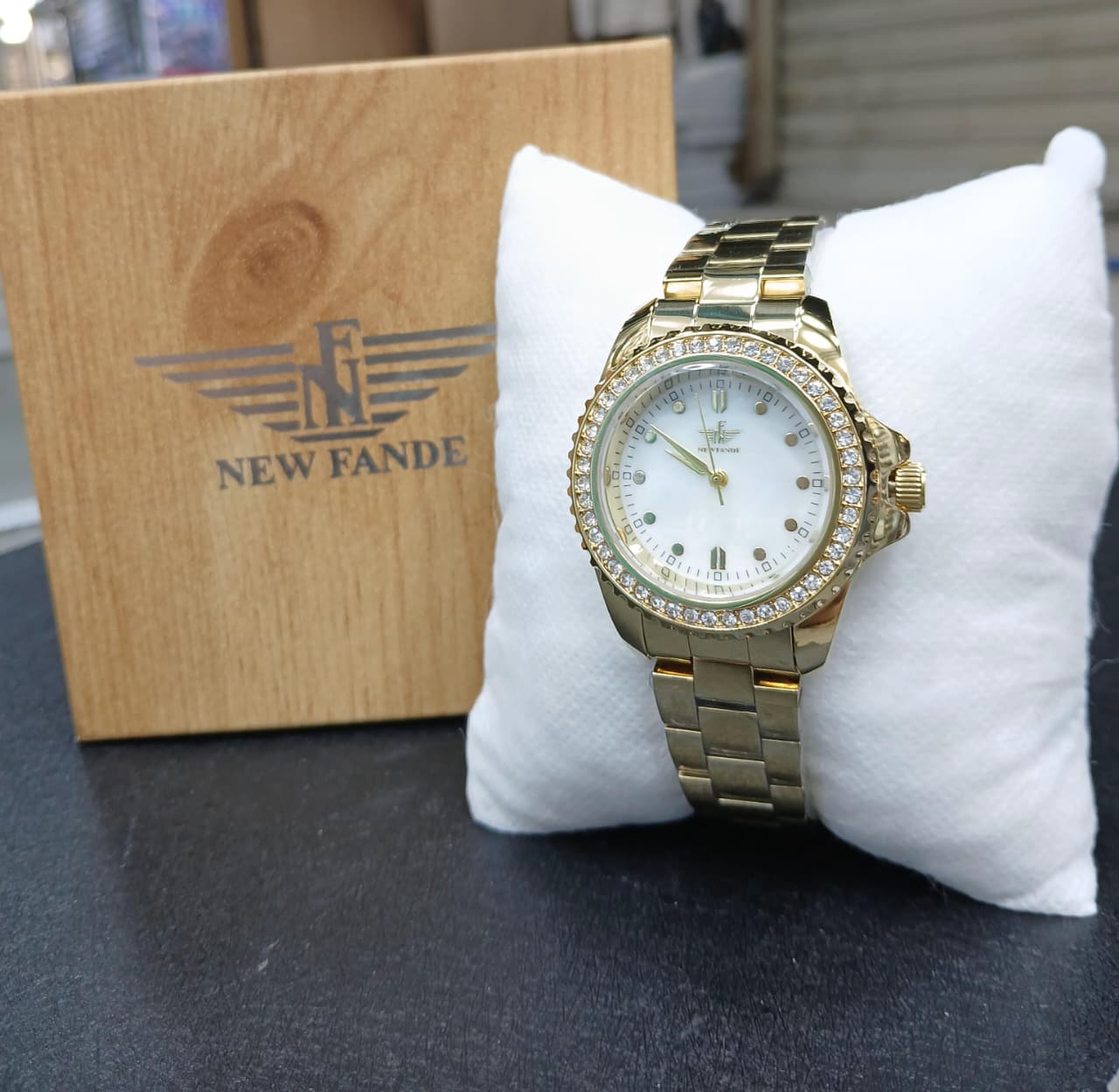 Fande women watch stainless steel chain