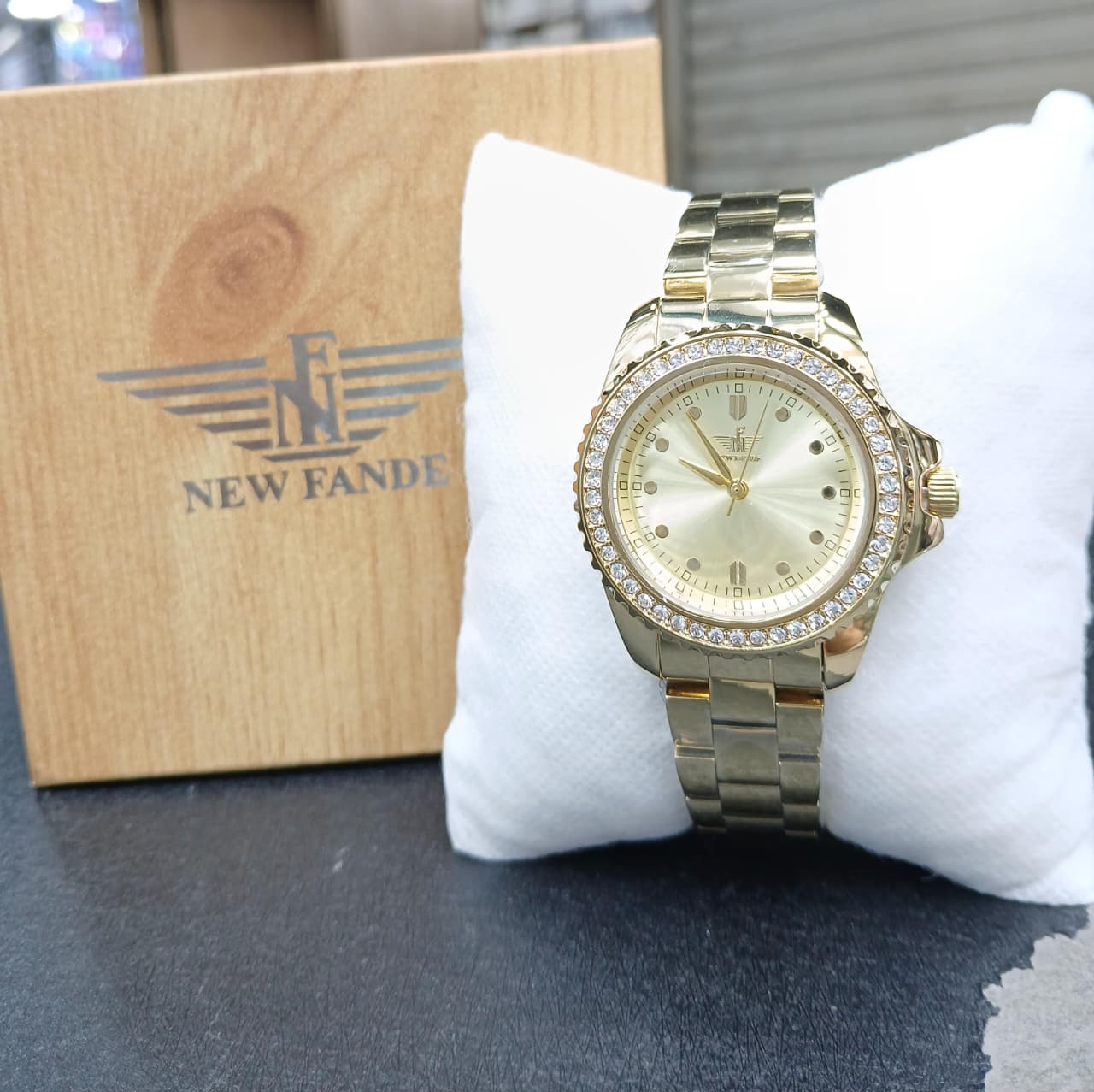 Fande women watch stainless steel chain