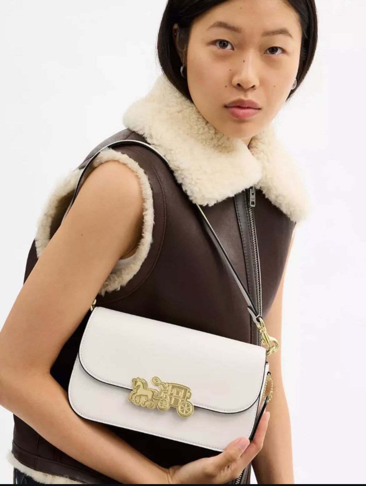 COACH Harper Shoulder Bag Pakistan