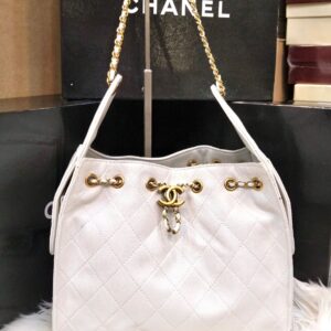 Chanel 25 Hobo Bag caviar leather antique gold Pakistan
