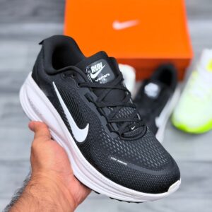 Nike Vomero 18 black running shoes Pakistan