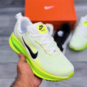Nike Vomero 18 black running shoes Pakistan