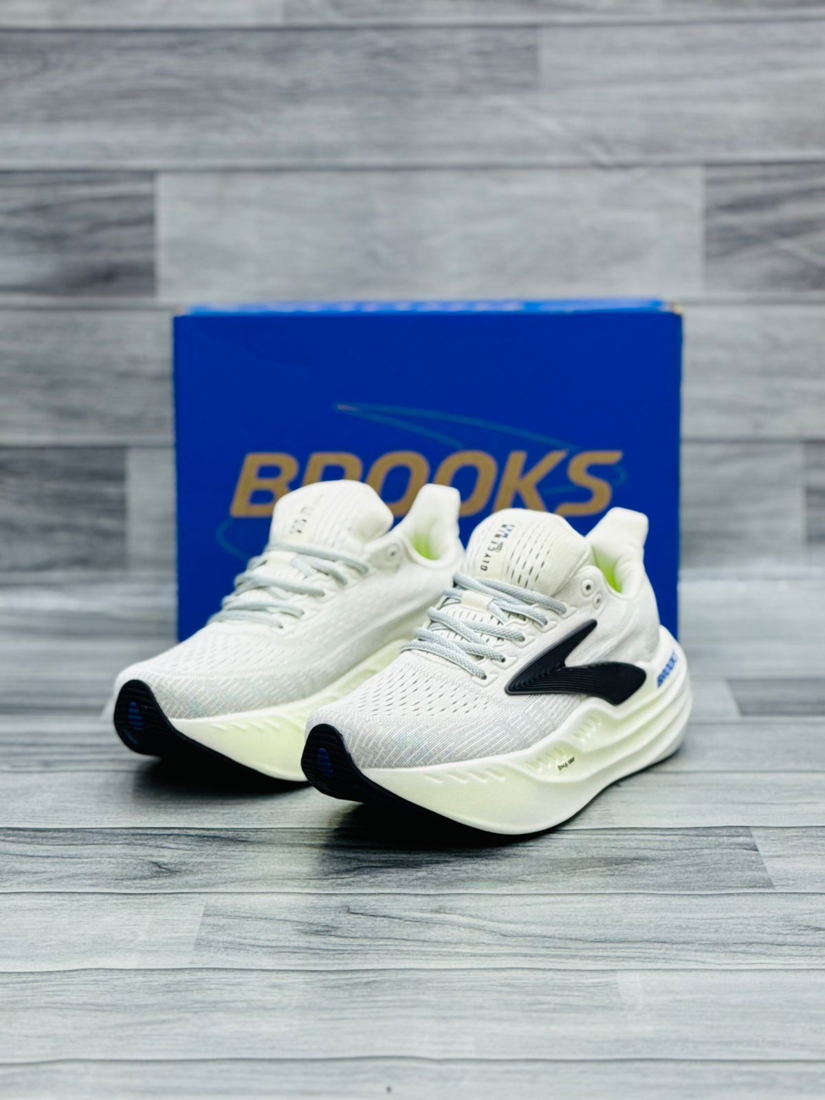 Brooks Glycerin Max neutral running shoes Pakistan