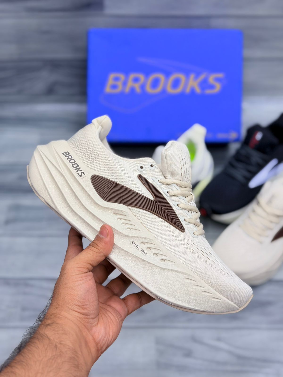Brooks Glycerin Max neutral running shoes Pakistan