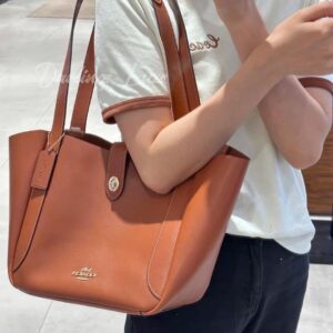 COACH Hadley Turnlock Tote Bag premium women's luxury handbag Pakistan