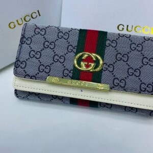 Luxury-Gucci continental wallet for women in Pakistan
