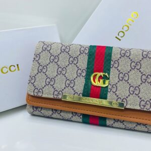 Luxury-Gucci continental wallet for women in Pakistan