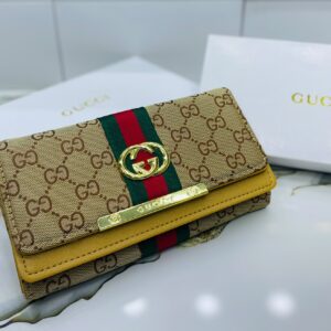 Luxury-Gucci continental wallet for women in Pakistan