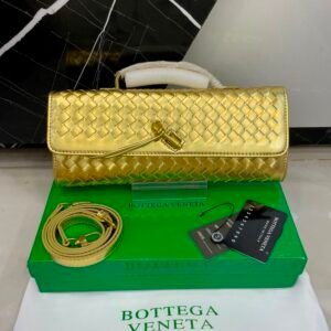 Bottega Veneta Andiamo Clutch Black Intrecciato Leather Pakistan by shop2door