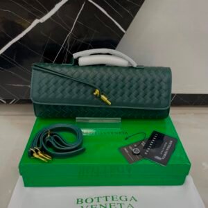 Bottega Veneta Andiamo Clutch Black Intrecciato Leather Pakistan by shop2door