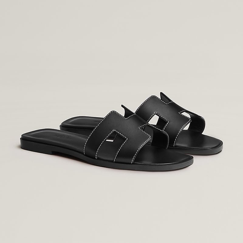 Women's Oran-style H-cutout flat sandals in brown and black