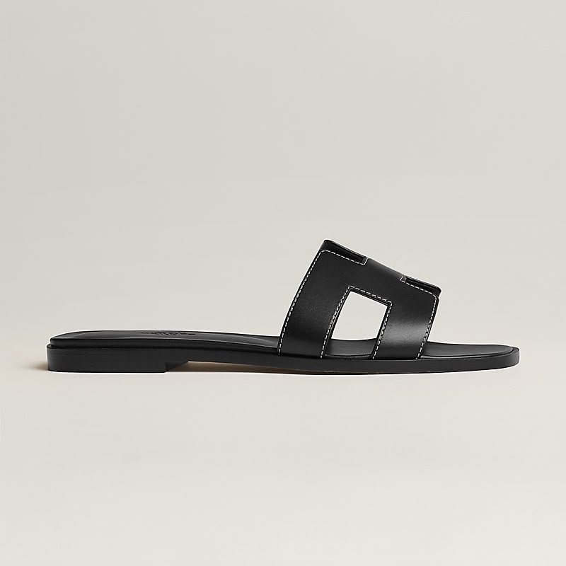 Women's Oran-style H-cutout flat sandals in brown and black